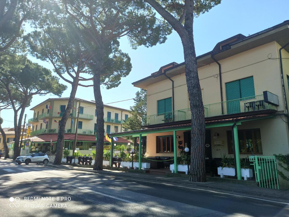 Hotel Flowers Montecatini Terme Exteriör bild